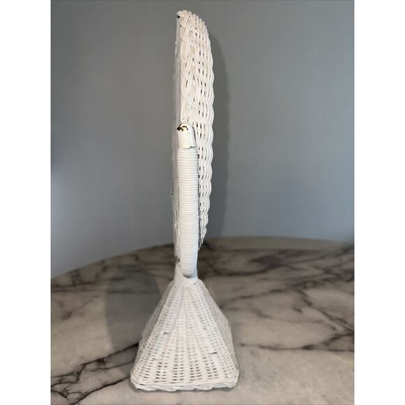 Vintage White Wicker Vanity Mirror Makeup Pedestal Tilting Shabby Chic Boho 17" - Picture 4 of 9